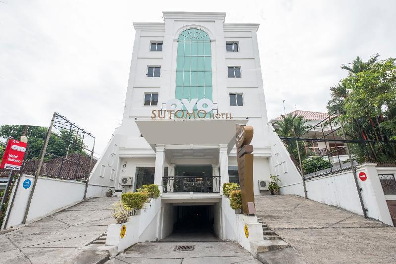 Hotel Sutomo Makassar Exterior photo